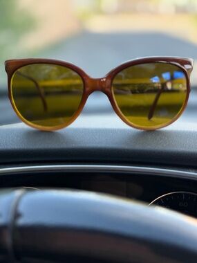 VAURNET VINTAGE Cat-Eye Sunglasses with Yellow Lenses — Unisex French Fashion